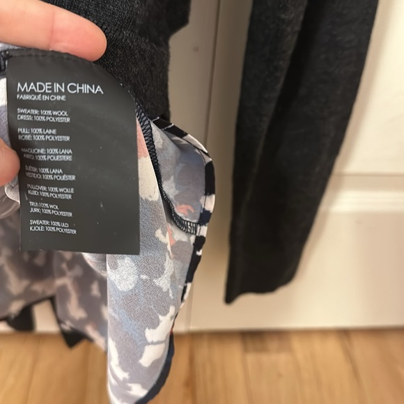 CLUB MONACO Azamik Layered Wool Long-Sleeve Sweater size medium - Picture 5 of 7